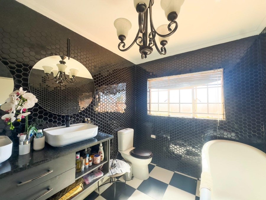 3 Bedroom Property for Sale in Equestria Gauteng