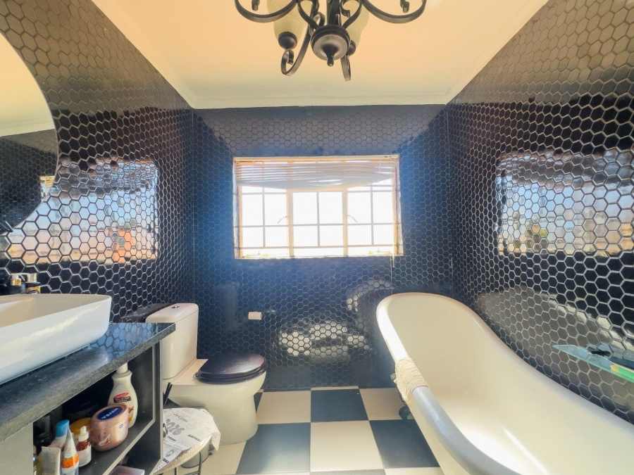3 Bedroom Property for Sale in Equestria Gauteng