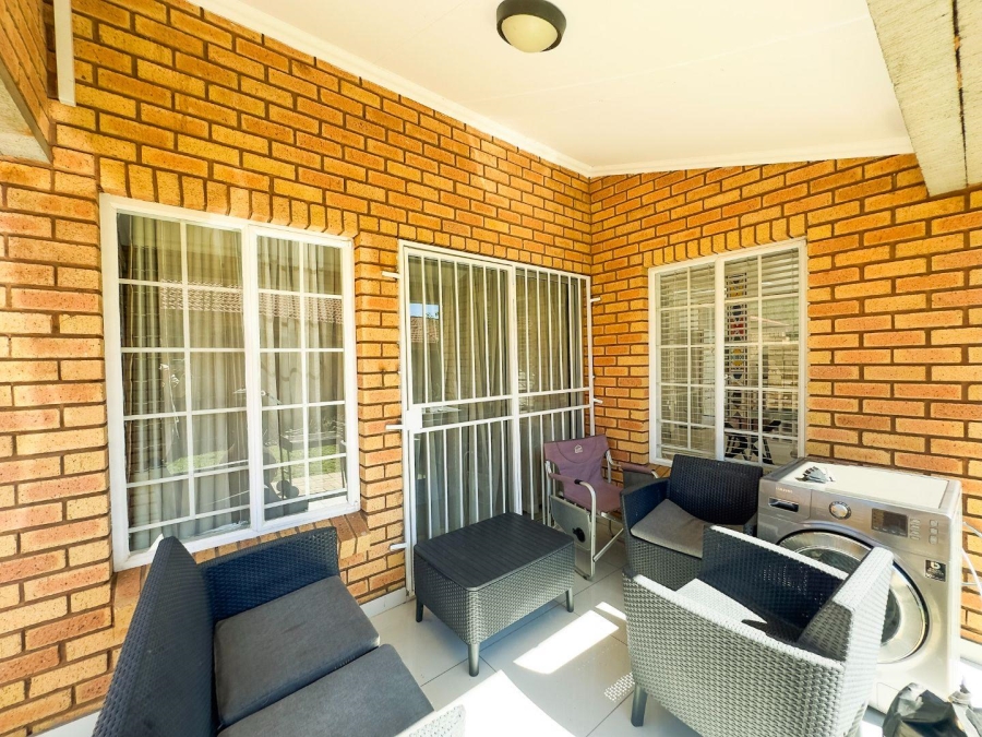 3 Bedroom Property for Sale in Equestria Gauteng