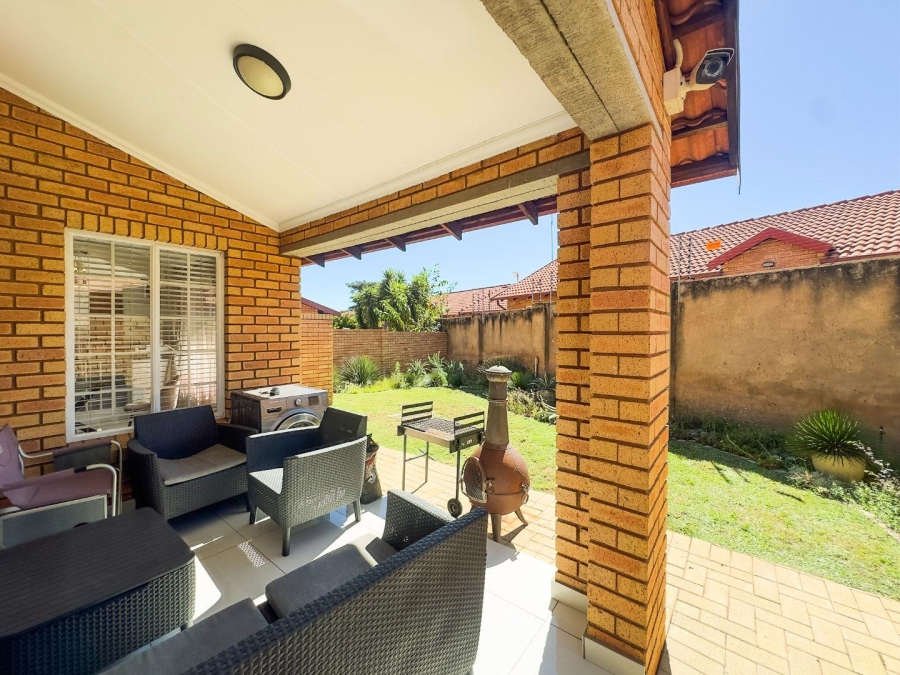 3 Bedroom Property for Sale in Equestria Gauteng