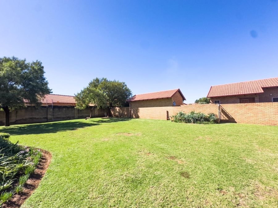 3 Bedroom Property for Sale in Equestria Gauteng