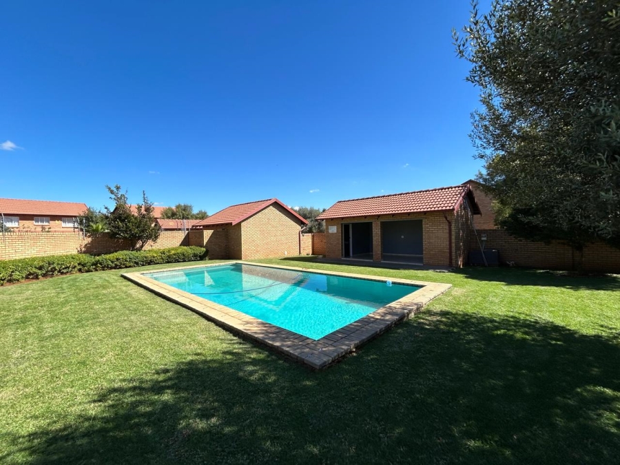 3 Bedroom Property for Sale in Equestria Gauteng