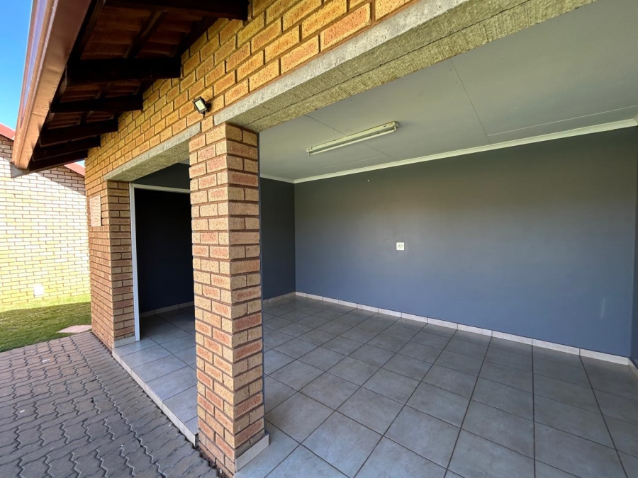 3 Bedroom Property for Sale in Equestria Gauteng