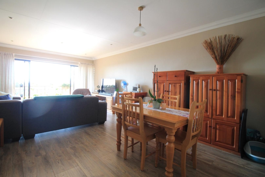 To Let 2 Bedroom Property for Rent in Lonehill Gauteng