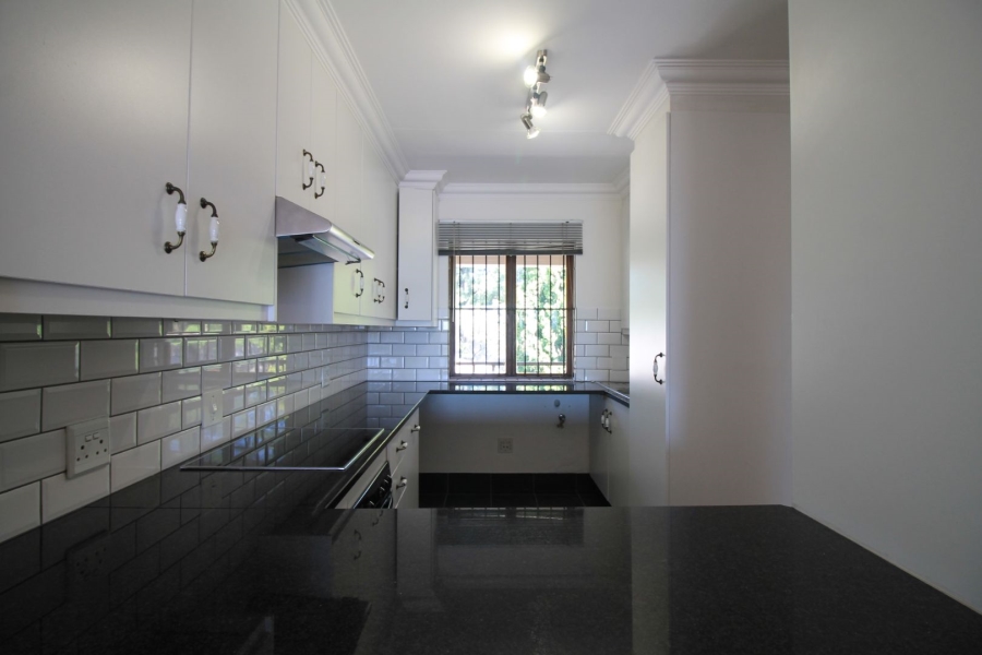 To Let 2 Bedroom Property for Rent in Lonehill Gauteng