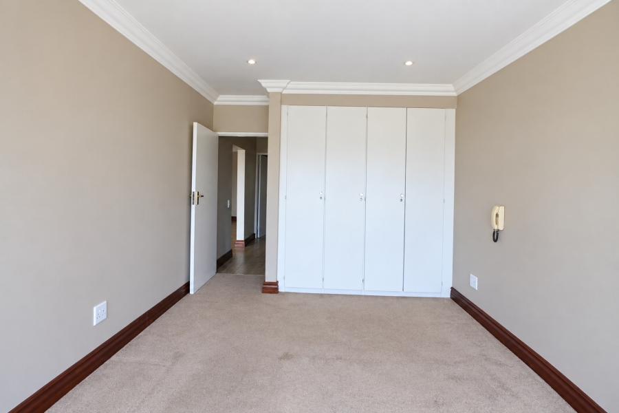 To Let 2 Bedroom Property for Rent in Lonehill Gauteng