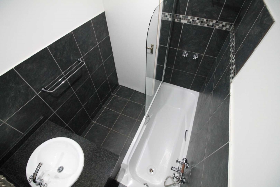 To Let 2 Bedroom Property for Rent in Lonehill Gauteng