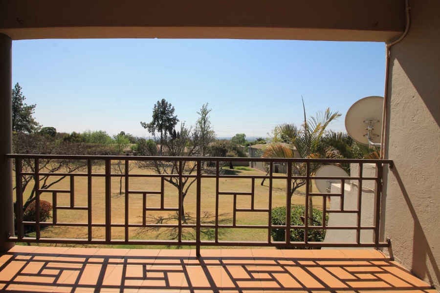 To Let 2 Bedroom Property for Rent in Lonehill Gauteng
