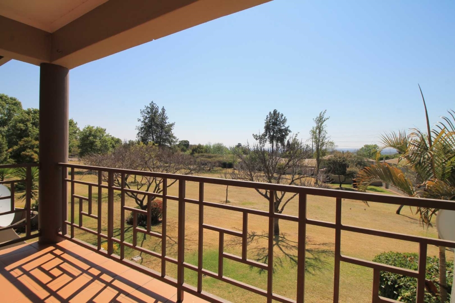 To Let 2 Bedroom Property for Rent in Lonehill Gauteng