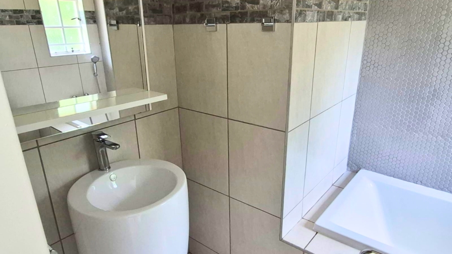2 Bedroom Property for Sale in Sandown Gauteng