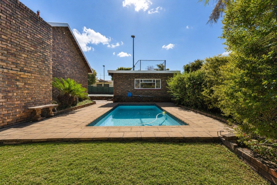4 Bedroom Property for Sale in Moreleta Park Gauteng
