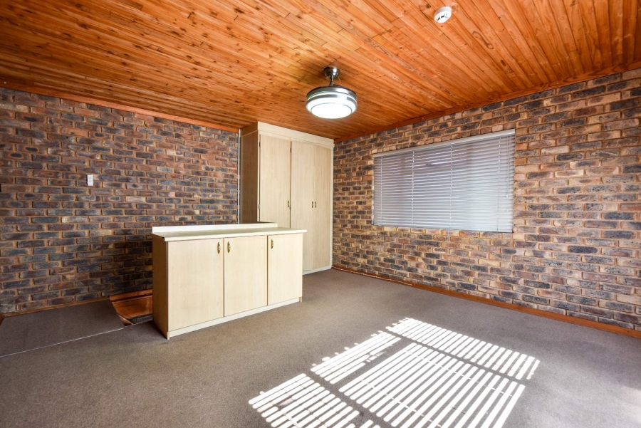 4 Bedroom Property for Sale in Moreleta Park Gauteng
