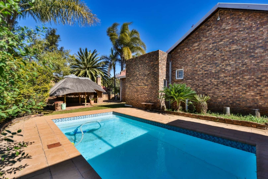 4 Bedroom Property for Sale in Moreleta Park Gauteng