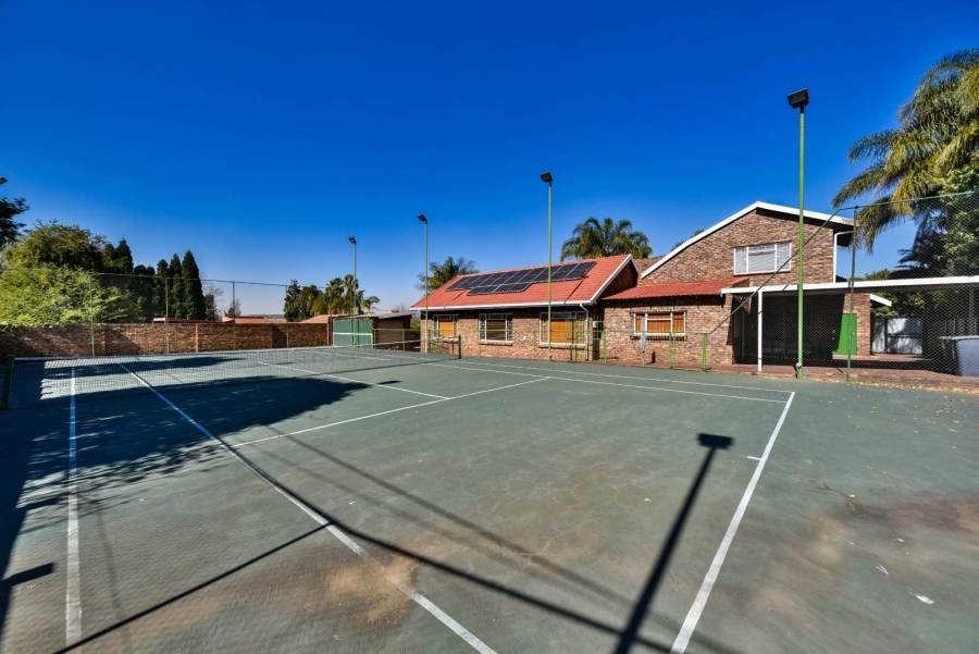 4 Bedroom Property for Sale in Moreleta Park Gauteng