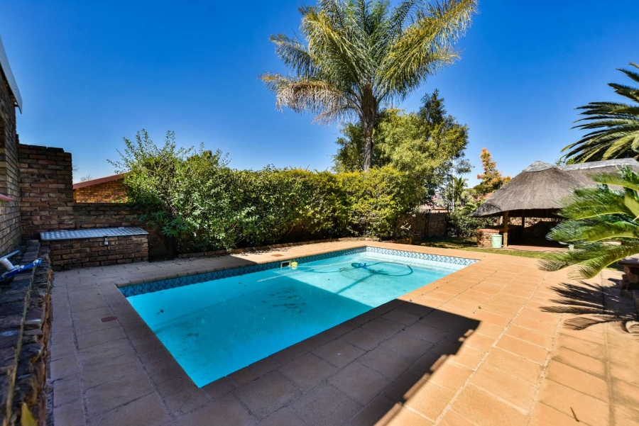 4 Bedroom Property for Sale in Moreleta Park Gauteng