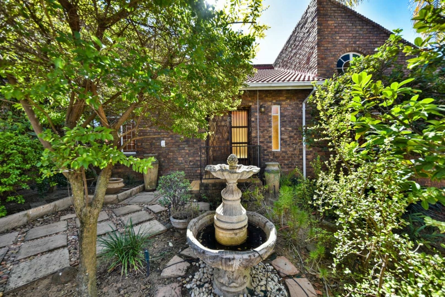 4 Bedroom Property for Sale in Moreleta Park Gauteng