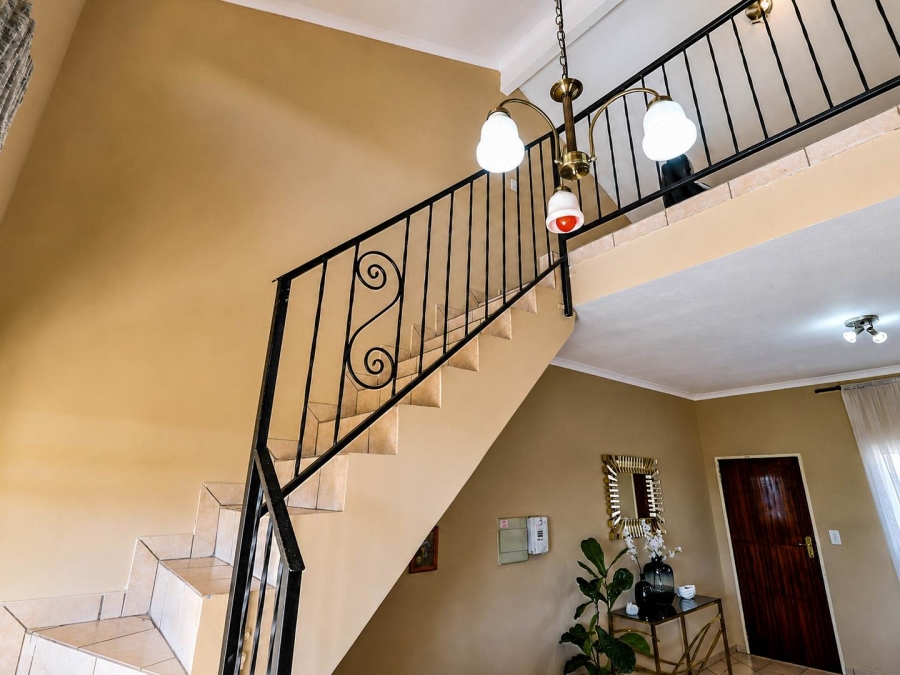 2 Bedroom Property for Sale in Country View Gauteng