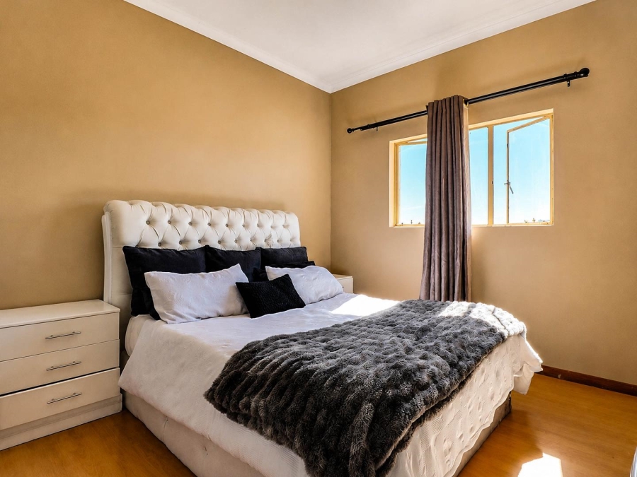 2 Bedroom Property for Sale in Country View Gauteng