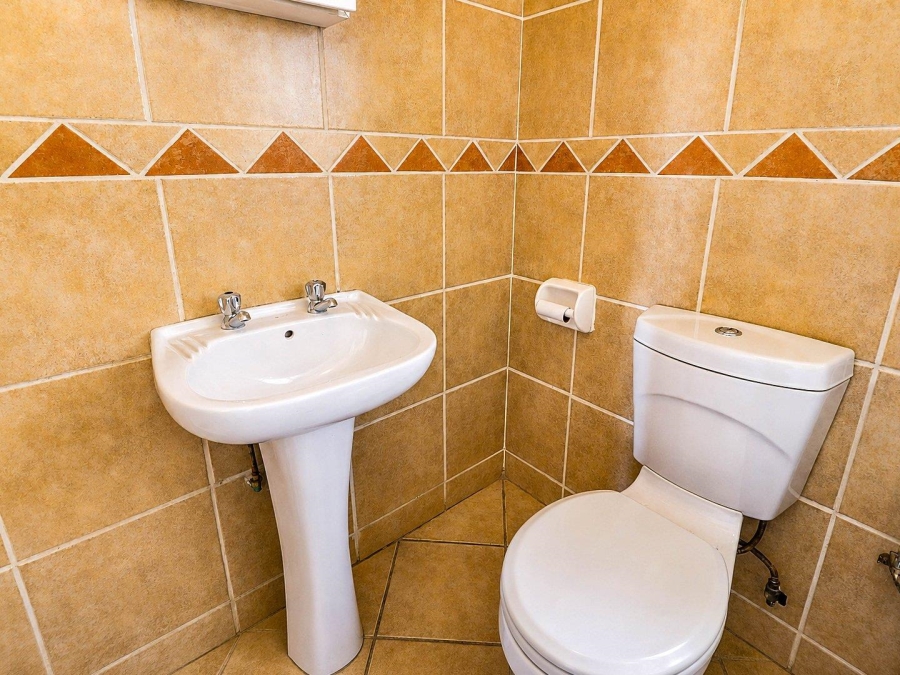 2 Bedroom Property for Sale in Country View Gauteng