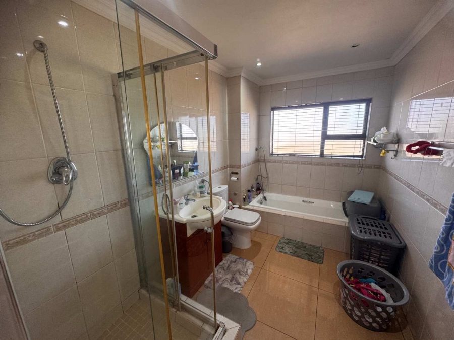 4 Bedroom Property for Sale in Meyersdal Gauteng