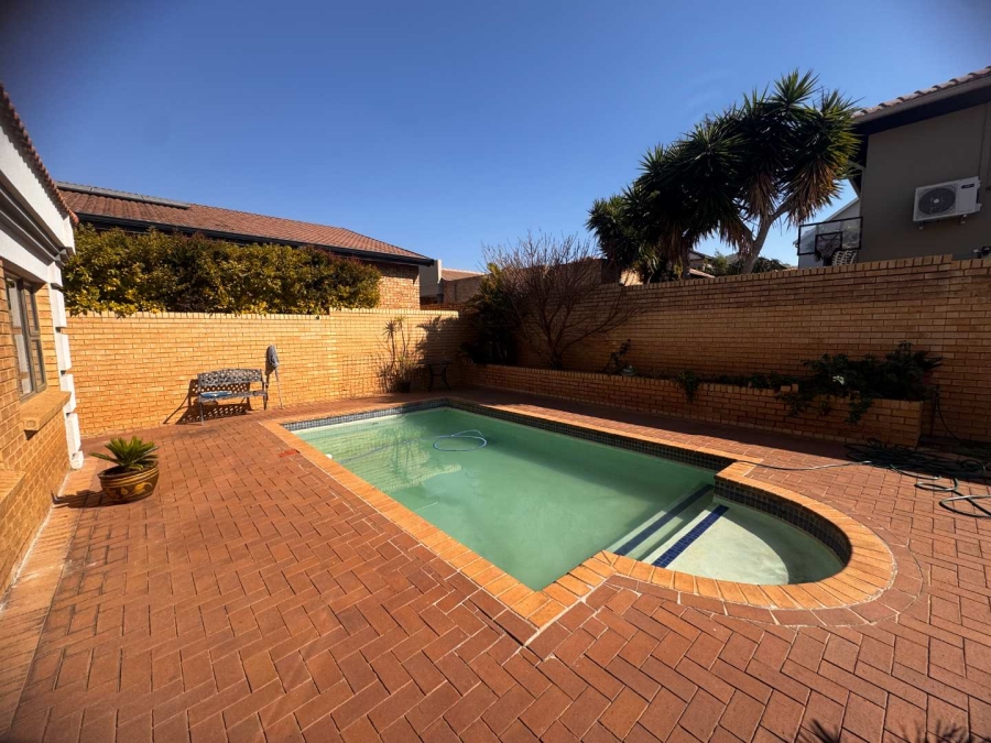 4 Bedroom Property for Sale in Meyersdal Gauteng