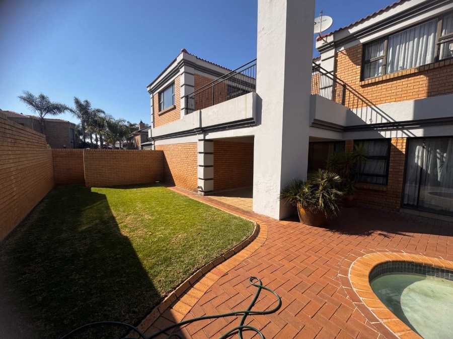 4 Bedroom Property for Sale in Meyersdal Gauteng