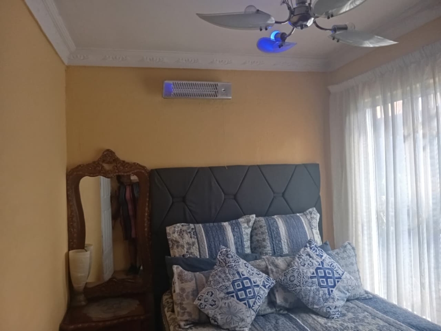 4 Bedroom Property for Sale in Alveda Park Gauteng