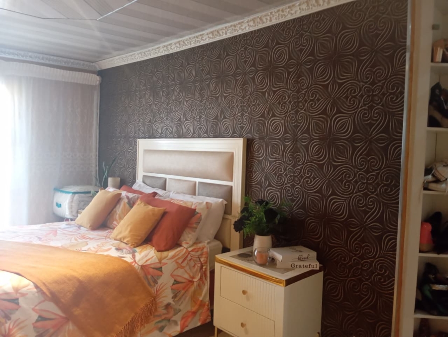 4 Bedroom Property for Sale in Alveda Park Gauteng