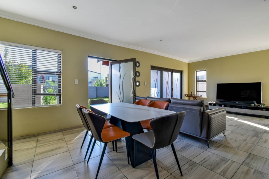 3 Bedroom Property for Sale in Zambezi Manor Lifestyle Estate Gauteng