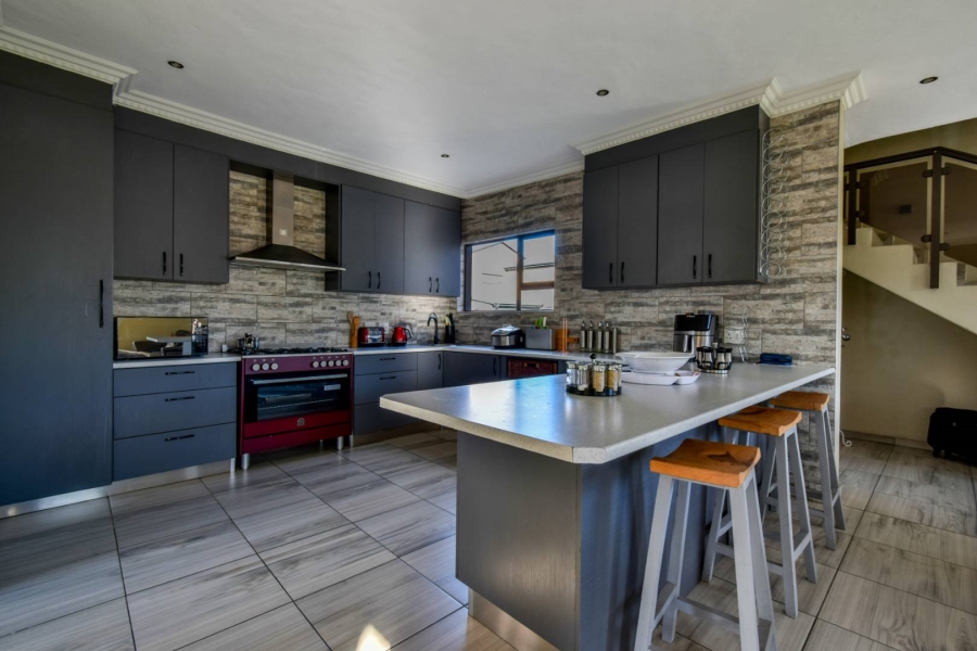 3 Bedroom Property for Sale in Zambezi Manor Lifestyle Estate Gauteng