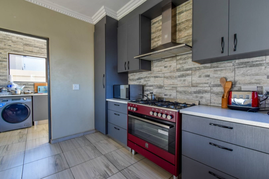 3 Bedroom Property for Sale in Zambezi Manor Lifestyle Estate Gauteng