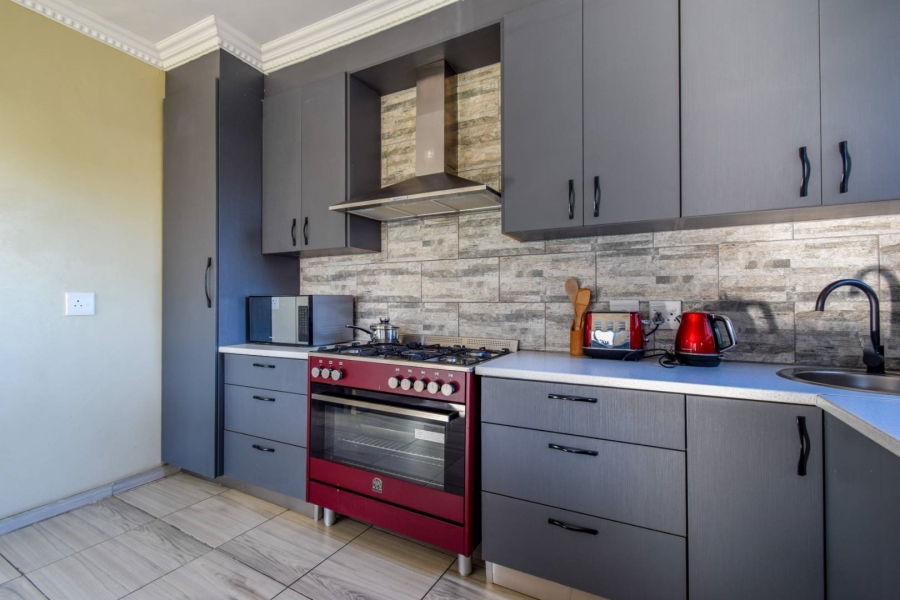 3 Bedroom Property for Sale in Zambezi Manor Lifestyle Estate Gauteng