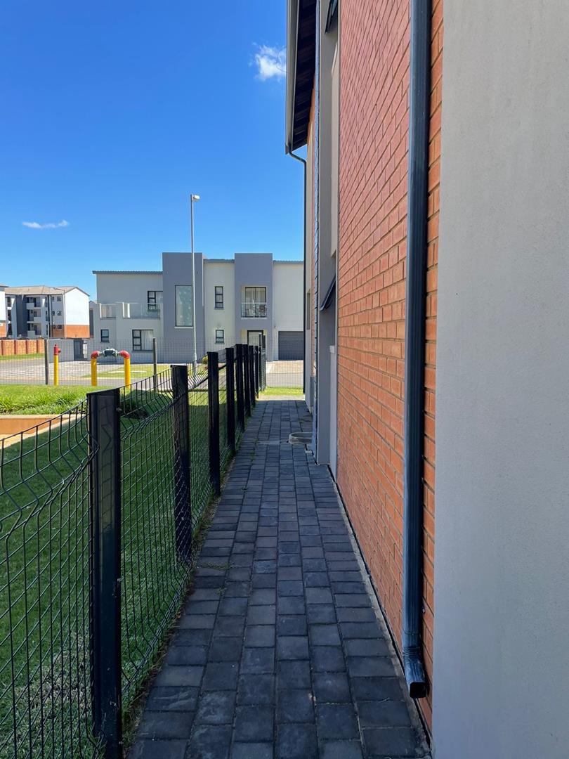 3 Bedroom Property for Sale in Zambezi Manor Lifestyle Estate Gauteng