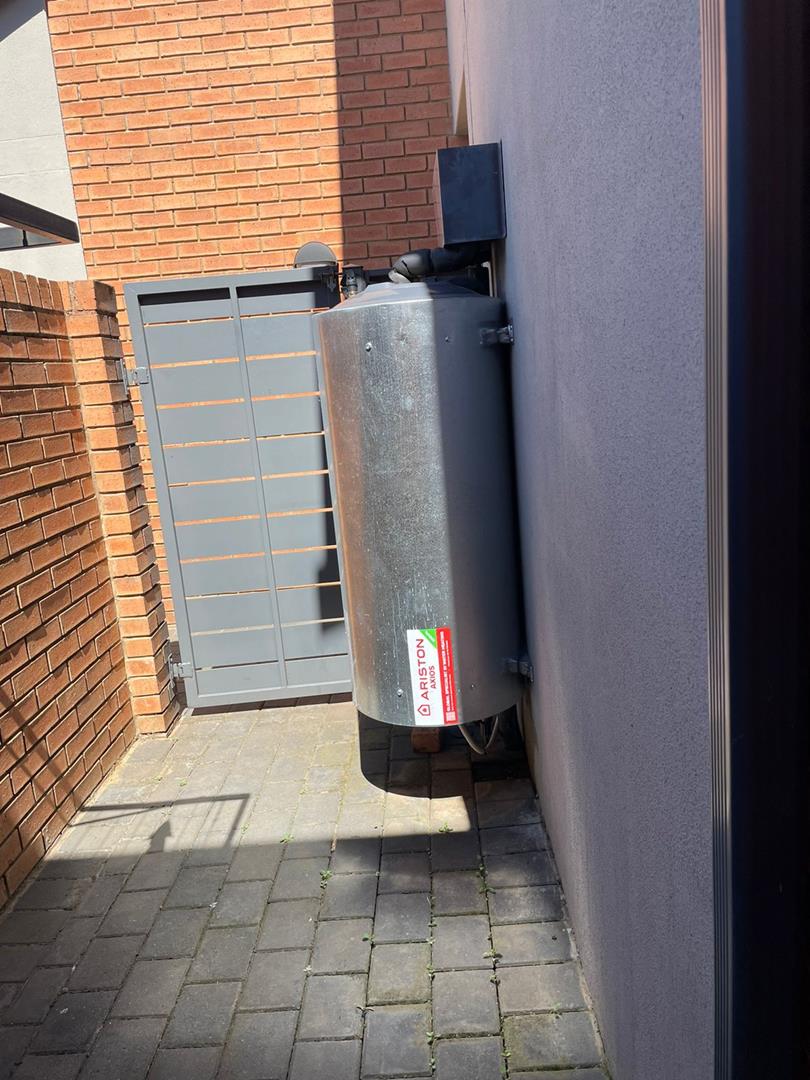 3 Bedroom Property for Sale in Zambezi Manor Lifestyle Estate Gauteng