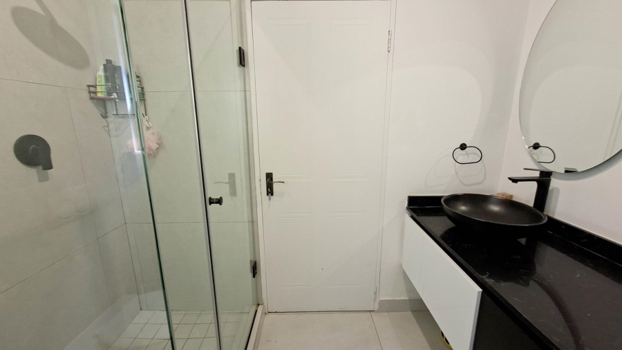 To Let 2 Bedroom Property for Rent in Morningside Gauteng