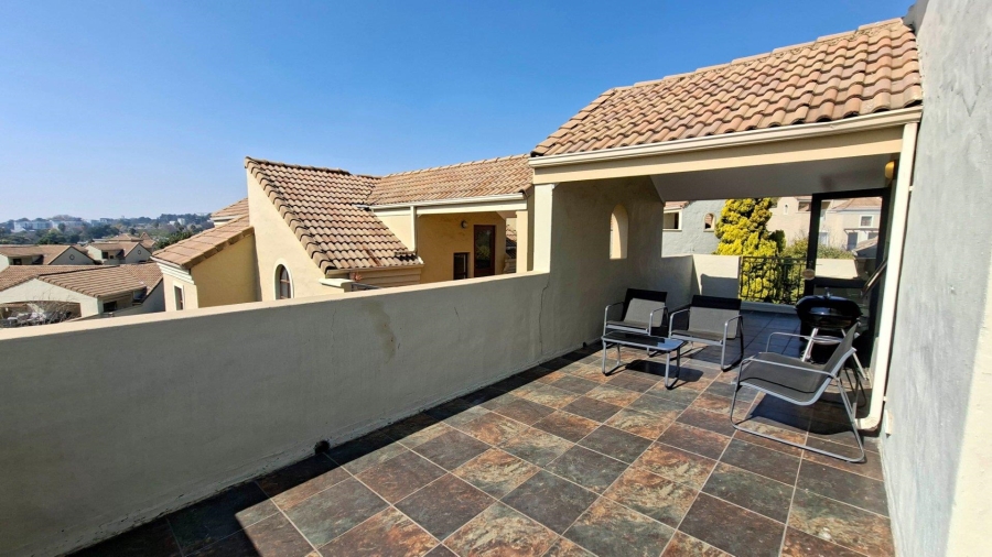 To Let 2 Bedroom Property for Rent in Morningside Gauteng