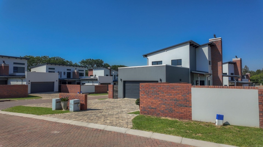3 Bedroom Property for Sale in Maroeladal Gauteng