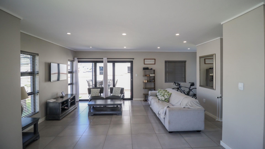 3 Bedroom Property for Sale in Maroeladal Gauteng
