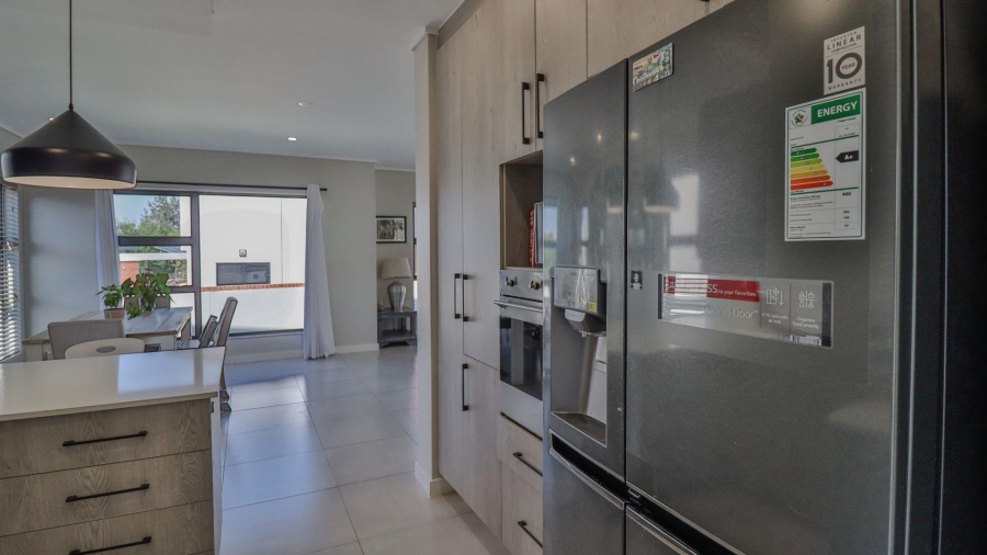 3 Bedroom Property for Sale in Maroeladal Gauteng