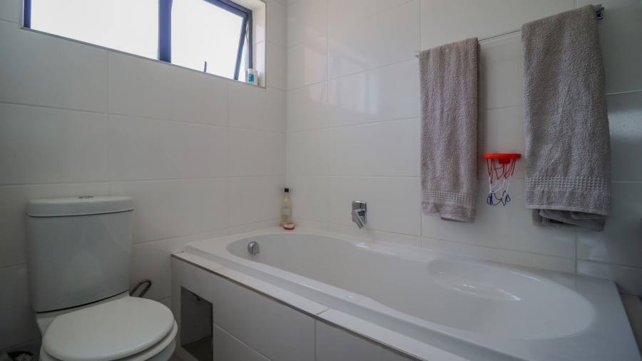 3 Bedroom Property for Sale in Maroeladal Gauteng