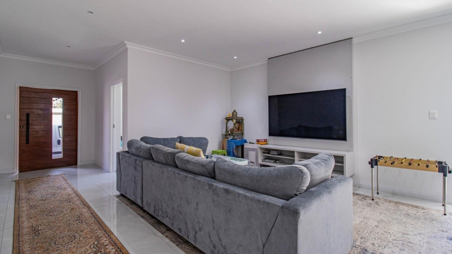 To Let 4 Bedroom Property for Rent in Craigavon Gauteng