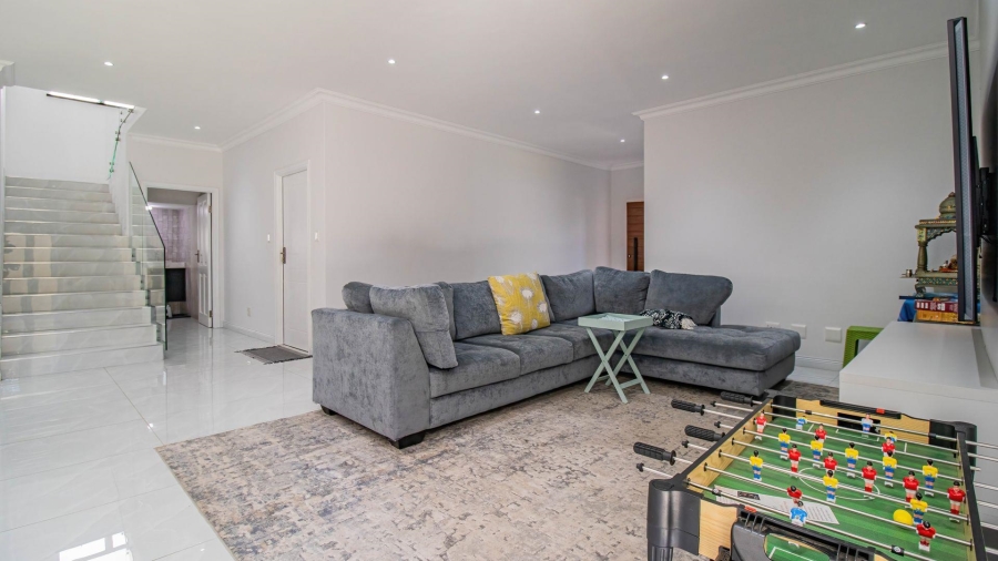 To Let 4 Bedroom Property for Rent in Craigavon Gauteng