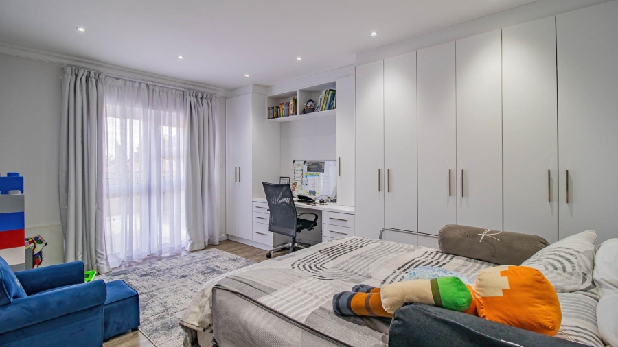 To Let 4 Bedroom Property for Rent in Craigavon Gauteng