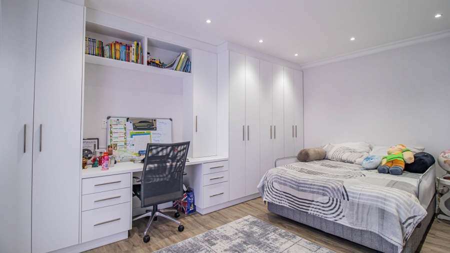 To Let 4 Bedroom Property for Rent in Craigavon Gauteng