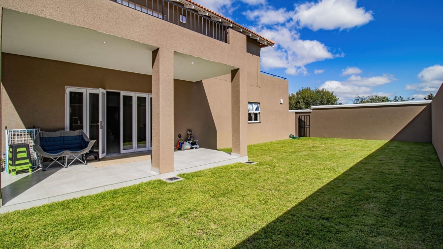 To Let 4 Bedroom Property for Rent in Craigavon Gauteng