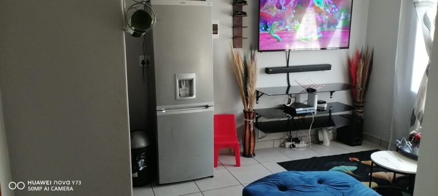 2 Bedroom Property for Sale in Clayville Gauteng