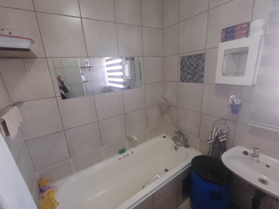 3 Bedroom Property for Sale in Groblerpark Ext 9 Gauteng