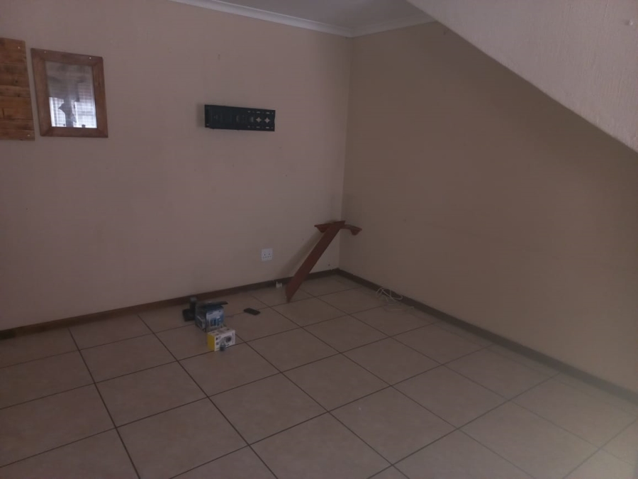2 Bedroom Property for Sale in Heidelberg Gauteng
