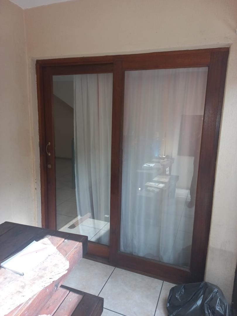 2 Bedroom Property for Sale in Heidelberg Gauteng