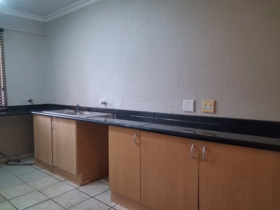 2 Bedroom Property for Sale in Willowbrook Gauteng